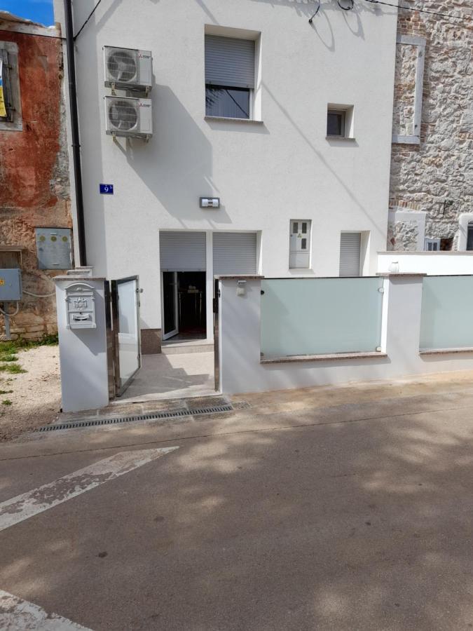 Apartments Donella Umag Eksteriør bilde