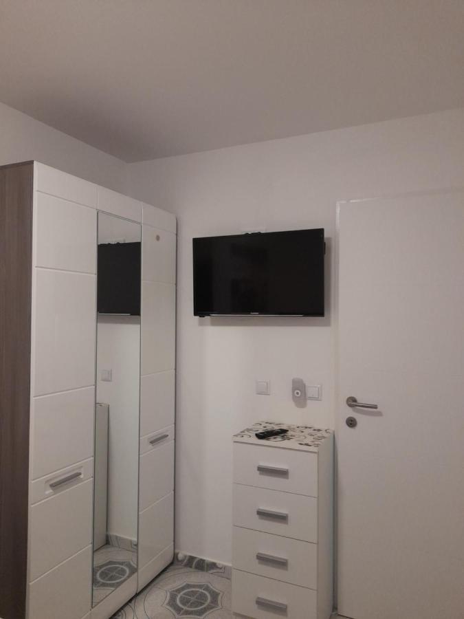 Apartments Donella Umag Eksteriør bilde