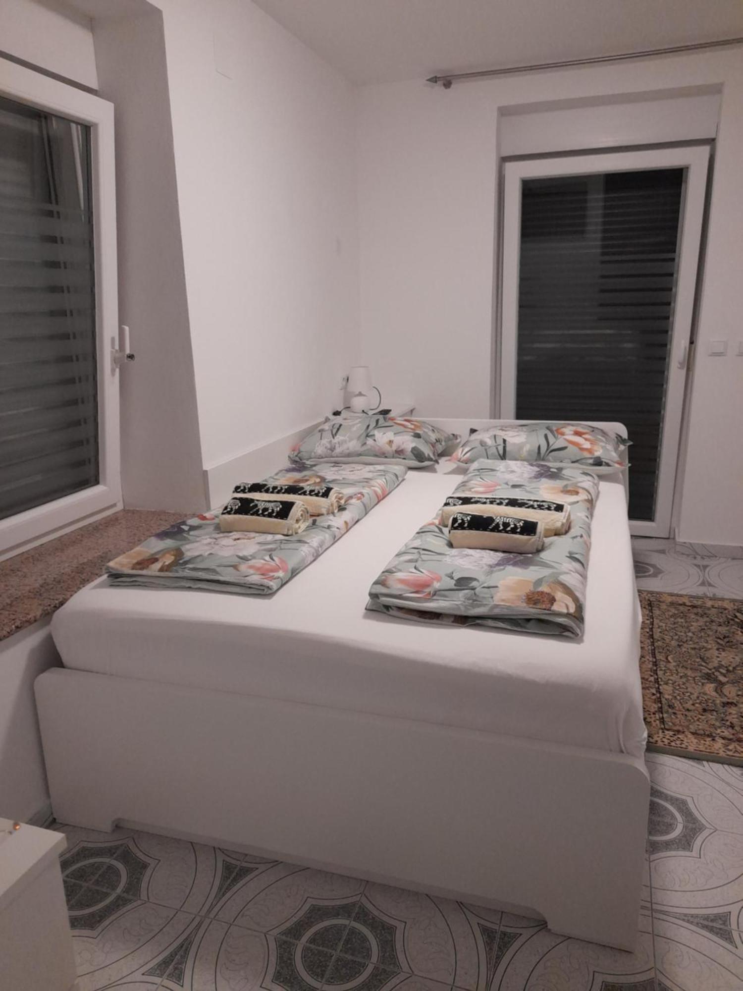 Apartments Donella Umag Eksteriør bilde