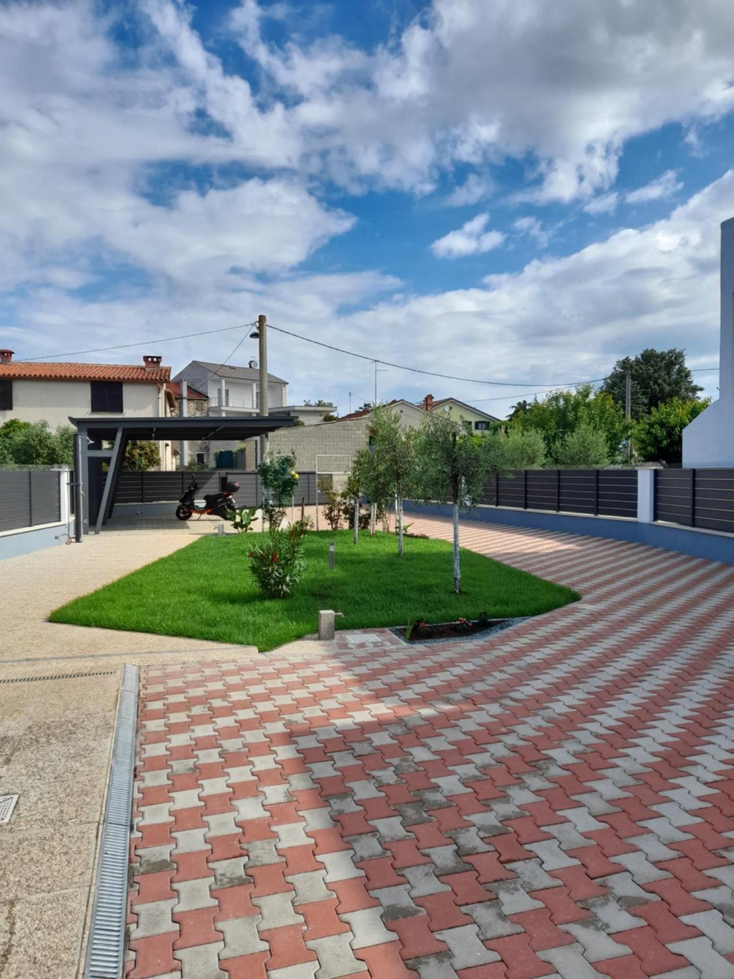 Apartments Donella Umag Eksteriør bilde